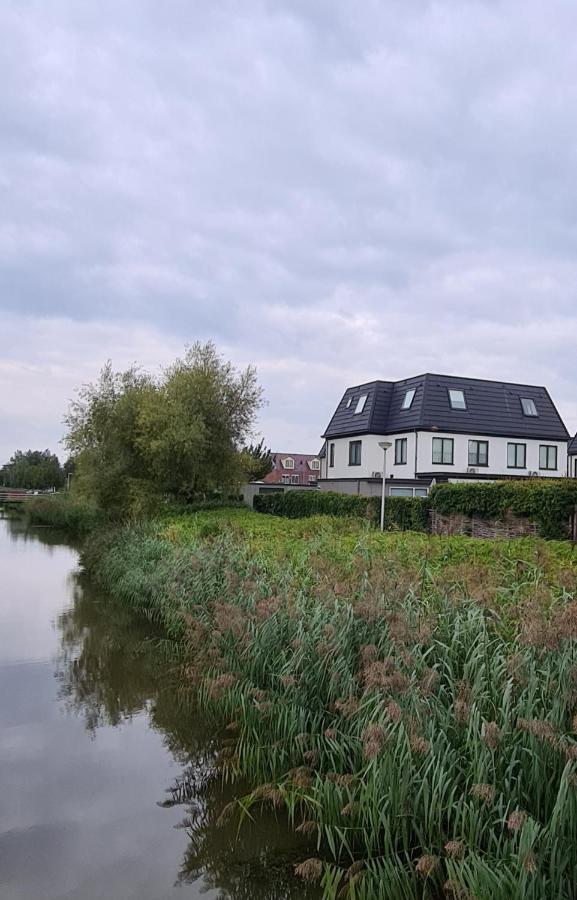 B&B Landlust Guesthouse ปือร์เมอแร็นด์ ภายนอก รูปภาพ